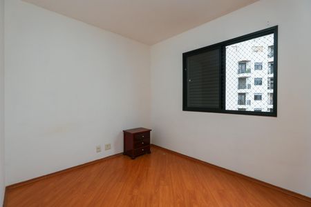Apartamento à venda com 72m², 3 quartos e 2 vagas Apartamento à venda com 72m², 3 quartos e 2 vagasQuarto