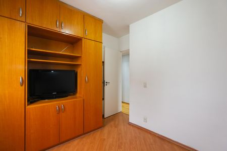 Apartamento à venda com 72m², 3 quartos e 2 vagas Apartamento à venda com 72m², 3 quartos e 2 vagasQuarto