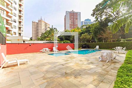 Apartamento à venda com 72m², 3 quartos e 2 vagas Apartamento à venda com 72m², 3 quartos e 2 vagasÁrea comum - Piscina