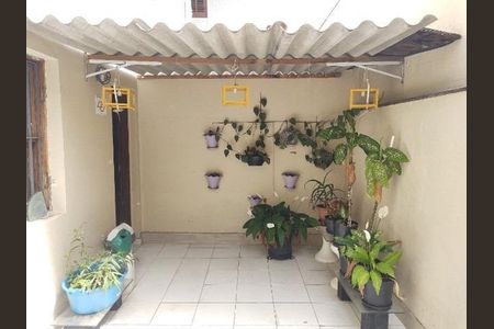 Casa à venda com 4 quartos, 240m² em Jardim Peri Peri, São Paulo