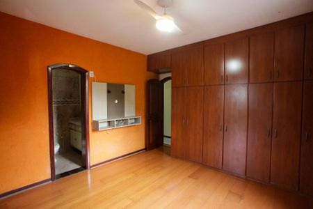 Casa para alugar com 351m², 5 quartos e 3 vagasQuarto Suíte 3