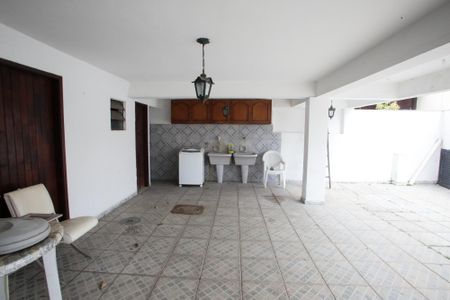 Casa para alugar com 351m², 5 quartos e 3 vagasÁrea de Serviço