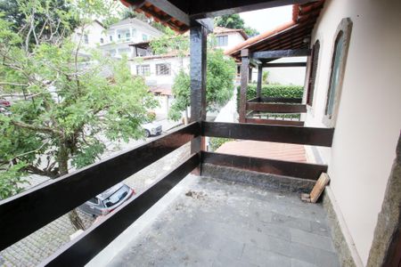 Casa para alugar com 351m², 5 quartos e 3 vagasVaranda  do  Quarto Suíte 2