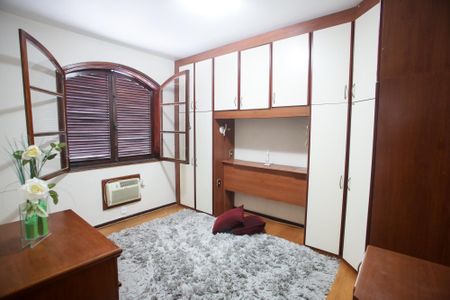 Casa para alugar com 351m², 5 quartos e 3 vagasQuarto 4