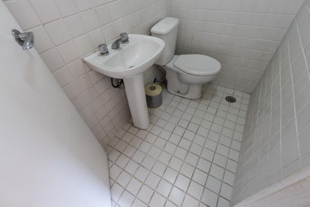 Apartamento à venda com 310m², 4 quartos e 5 vagasBanheiro de Serviço