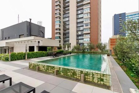 Studio à venda com 26m², 1 quarto e sem vaga Studio à venda com 26m², 1 quarto e sem vagaÁrea comum - Piscina