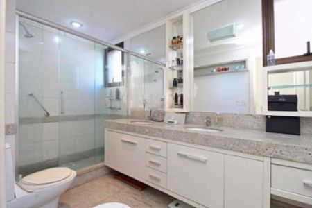 Apartamento à venda com 4 quartos, 238m² em Auxiliadora, Porto Alegre