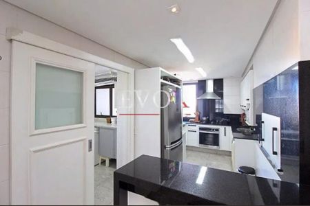 Apartamento à venda com 4 quartos, 238m² em Auxiliadora, Porto Alegre
