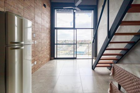 Sala de casa para alugar com 1 quarto, 37m² em Parque Maria Helena, São Paulo