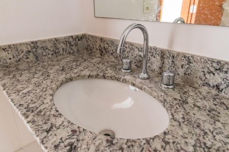 Apartamento à venda com 84m², 3 quartos e 2 vagasBanheiro