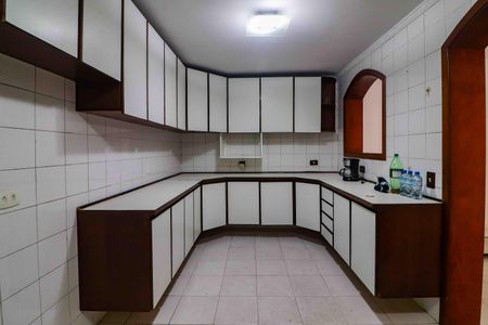 Casa à venda com 281m², 7 quartos e 5 vagas Casa à venda com 281m², 7 quartos e 5 vagasCozinha