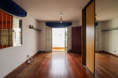 Casa à venda com 281m², 7 quartos e 5 vagas Casa à venda com 281m², 7 quartos e 5 vagasQuarto 5 - Suíte