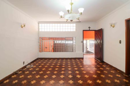 Casa à venda com 281m², 7 quartos e 5 vagas Casa à venda com 281m², 7 quartos e 5 vagasSala