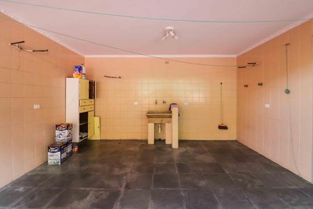 Casa à venda com 281m², 7 quartos e 5 vagas Casa à venda com 281m², 7 quartos e 5 vagasLavanderia