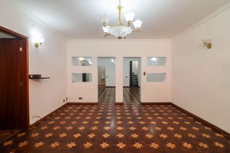 Casa à venda com 281m², 7 quartos e 5 vagas Casa à venda com 281m², 7 quartos e 5 vagasSala