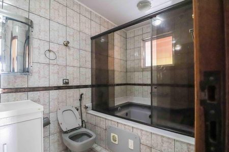 Casa à venda com 281m², 7 quartos e 5 vagas Casa à venda com 281m², 7 quartos e 5 vagasQuarto 5 - Suíte