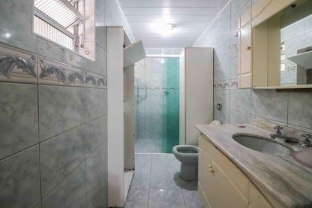 Casa à venda com 281m², 7 quartos e 5 vagas Casa à venda com 281m², 7 quartos e 5 vagasQuarto 4 - Suíte