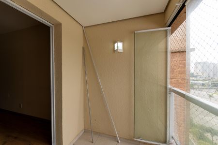 Apartamento para alugar com 70m², 2 quartos e 1 vagaVaranda