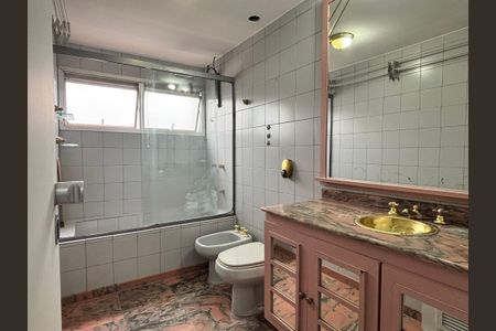 Apartamento à venda com 80m², 1 quarto e 1 vaga Apartamento à venda com 80m², 1 quarto e 1 vagaBanheiro da Suíte