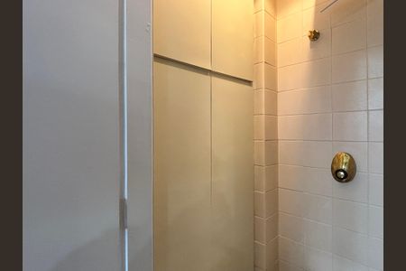 Apartamento à venda com 80m², 1 quarto e 1 vaga Apartamento à venda com 80m², 1 quarto e 1 vagaLavabo