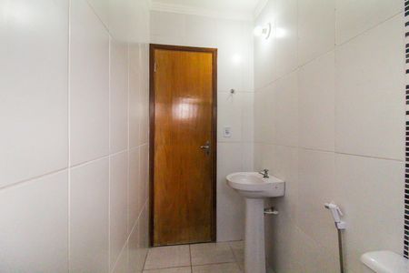 Apartamento para alugar com 75m², 2 quartos e sem vaga Apartamento para alugar com 75m², 2 quartos e sem vagaBanheiro