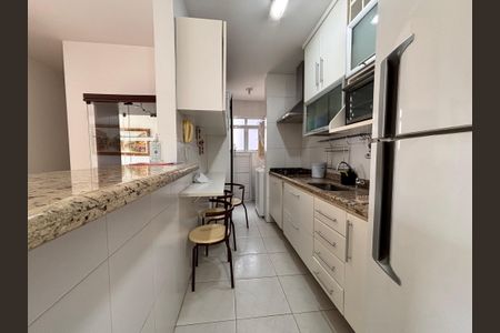 Apartamento à venda com 60m², 2 quartos e 1 vagaCozinha