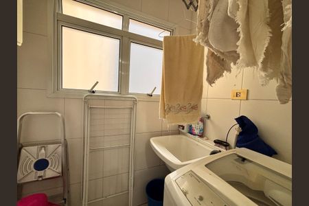 Apartamento à venda com 60m², 2 quartos e 1 vagaÁrea de Serviço