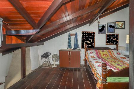 Casa à venda com 400m², 4 quartos e 4 vagasCasa 2  - Quarto