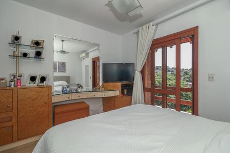 Casa à venda com 400m², 4 quartos e 4 vagasSuíte