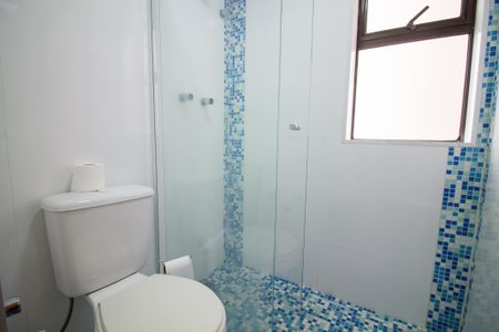 Apartamento para alugar com 66m², 2 quartos e 2 vagas Apartamento para alugar com 66m², 2 quartos e 2 vagasBanheiro das Suítes Americanas