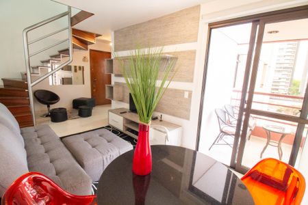 Apartamento para alugar com 66m², 2 quartos e 2 vagas Apartamento para alugar com 66m², 2 quartos e 2 vagasSala
