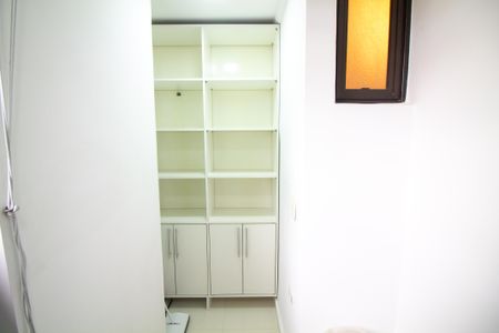 Apartamento para alugar com 66m², 2 quartos e 2 vagas Apartamento para alugar com 66m², 2 quartos e 2 vagasÁrea de Serviço - Dispensa