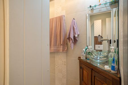 Apartamento à venda com 58m², 2 quartos e 1 vagaBanheiro da Suíte