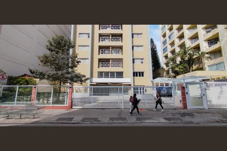 Apartamento à venda com 58m², 2 quartos e 1 vagaFachada