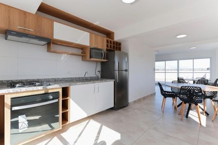 Apartamento para alugar com 43m², 2 quartos e 1 vaga Apartamento para alugar com 43m², 2 quartos e 1 vagaÁrea comum - Salão de festas