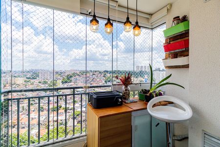 Apartamento para alugar com 68m², 2 quartos e 1 vaga Apartamento para alugar com 68m², 2 quartos e 1 vagaVaranda