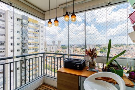Apartamento para alugar com 68m², 2 quartos e 1 vaga Apartamento para alugar com 68m², 2 quartos e 1 vagaVaranda