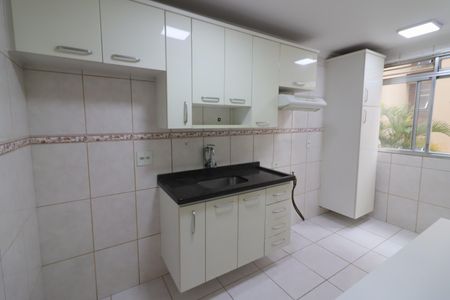 Apartamento para alugar com 57m², 2 quartos e 1 vagaCozinha e Área de Serviço