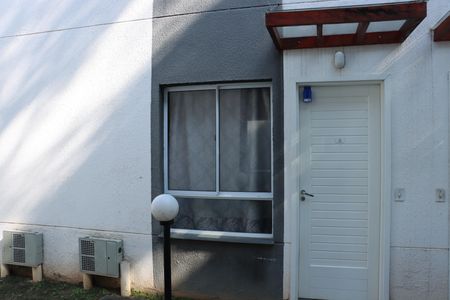 Casa de Condomínio para alugar com 2 quartos, 60m² em Maranhão, Cotia