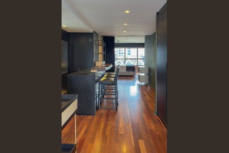 Apartamento para alugar com 90m², 1 quarto e 2 vagasCorredor