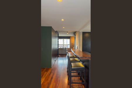 Apartamento para alugar com 90m², 1 quarto e 2 vagasCorredor