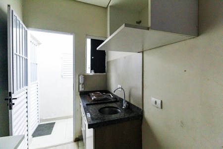 Cozinha de kitnet/studio para alugar com 1 quarto, 19m² em Mooca, São Paulo