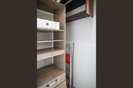 Apartamento à venda com 68m², 2 quartos e 1 vaga Apartamento à venda com 68m², 2 quartos e 1 vagaDespensa