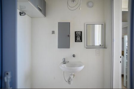 Apartamento à venda com 68m², 2 quartos e 1 vaga Apartamento à venda com 68m², 2 quartos e 1 vagaBanheiro da Suíte