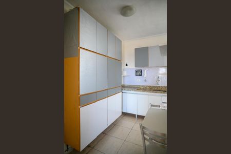 Apartamento à venda com 68m², 2 quartos e 1 vaga Apartamento à venda com 68m², 2 quartos e 1 vagaCozinha
