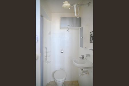 Apartamento à venda com 68m², 2 quartos e 1 vaga Apartamento à venda com 68m², 2 quartos e 1 vagaBanheiro da Suíte