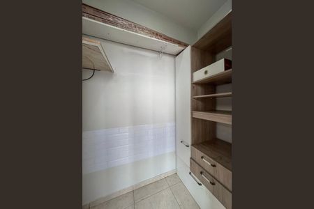 Apartamento à venda com 68m², 2 quartos e 1 vagaQuarto de Serviço