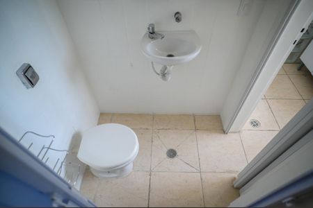 Apartamento à venda com 68m², 2 quartos e 1 vaga Apartamento à venda com 68m², 2 quartos e 1 vagaBanheiro da Suíte