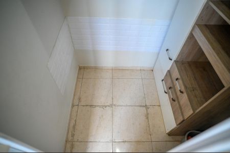 Apartamento à venda com 68m², 2 quartos e 1 vaga Apartamento à venda com 68m², 2 quartos e 1 vagaDespensa