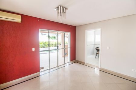 Casa de condomínio para alugar com 334m², 4 quartos e 4 vagas Casa de condomínio para alugar com 334m², 4 quartos e 4 vagasSala